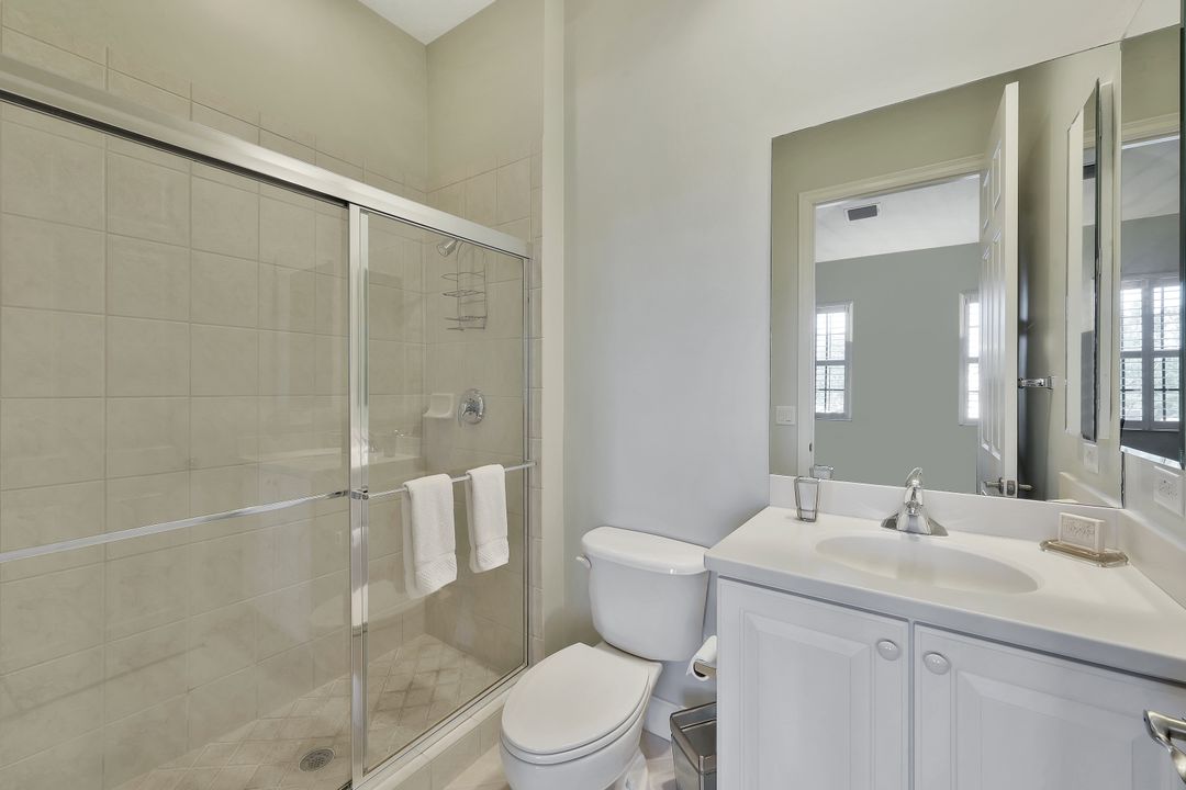 8641 Champions Point #1003, Naples, FL 34113