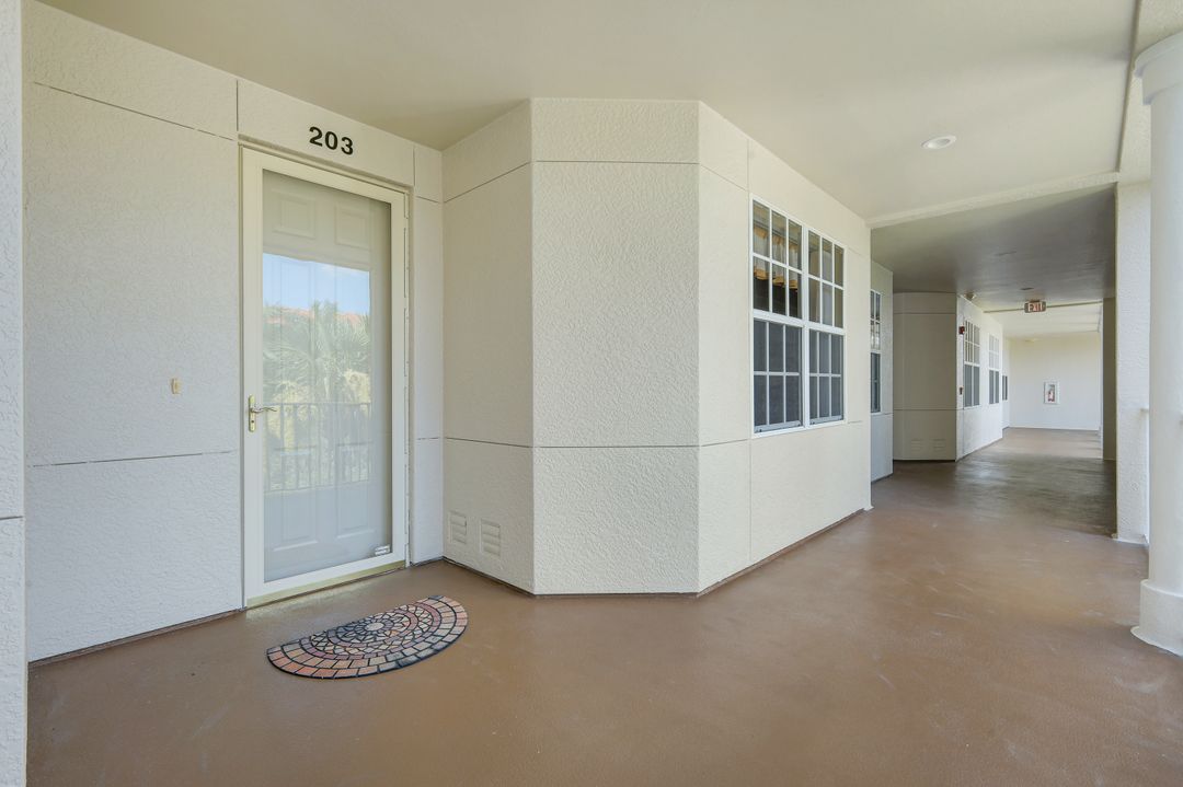 4864 Hampshire Ct #203, Naples, FL 34112