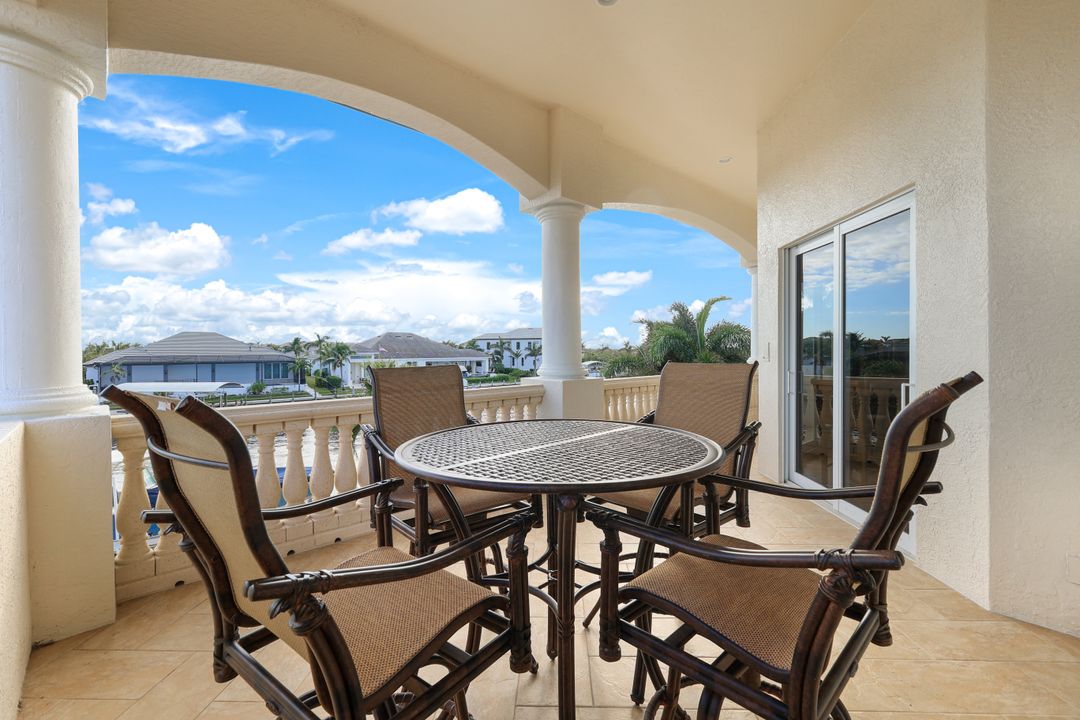 1506 Hermitage Ln, Cape Coral, FL 33914