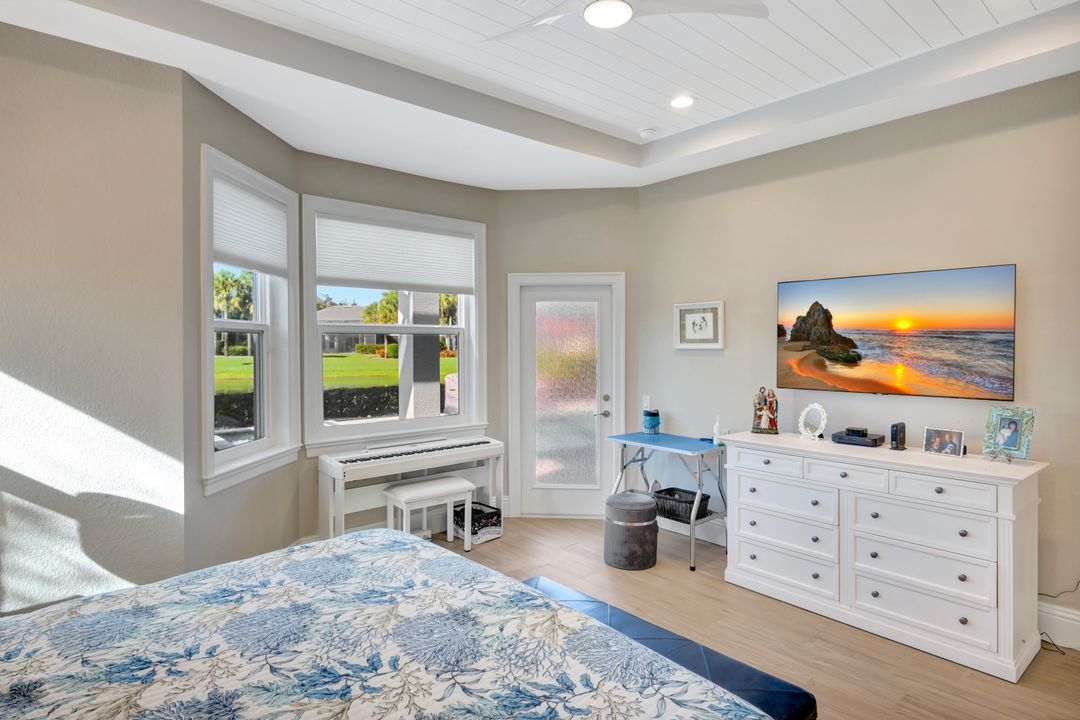 1799 Langford Ln, Naples, FL 34109