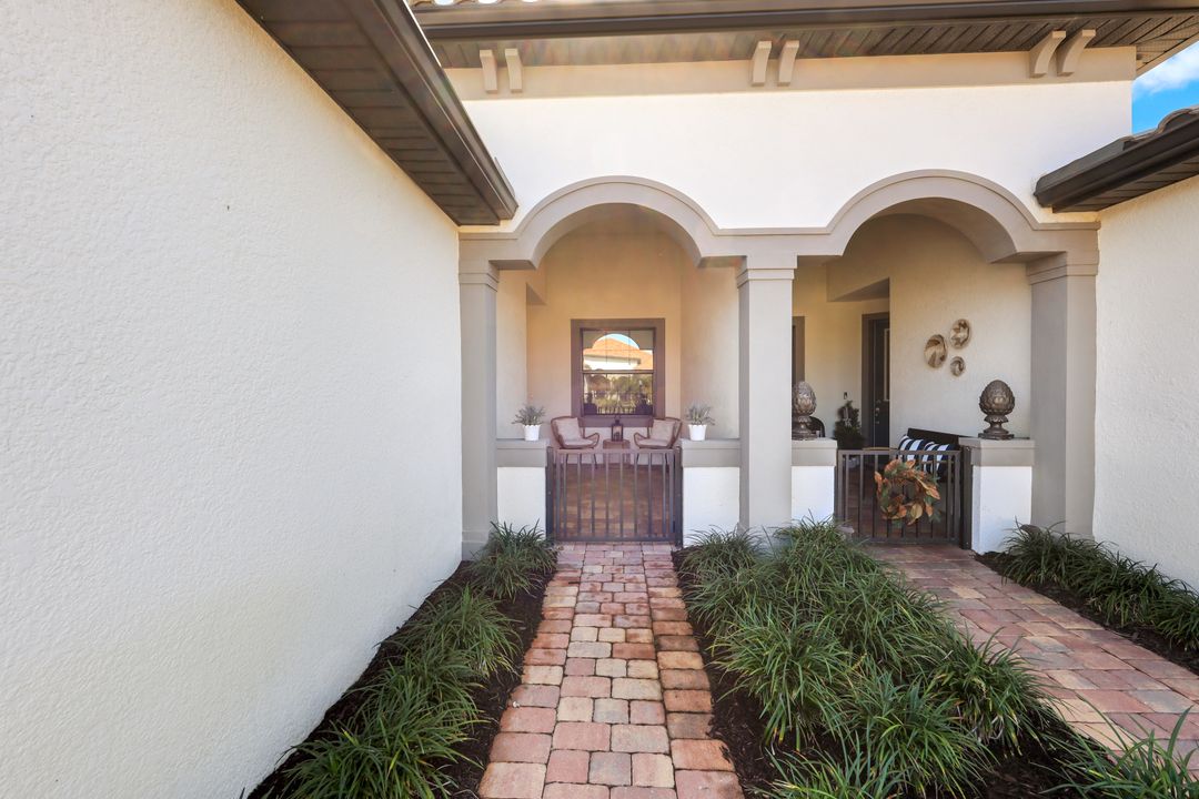 12201 Canal Grande Dr, Fort Myers, FL 33913