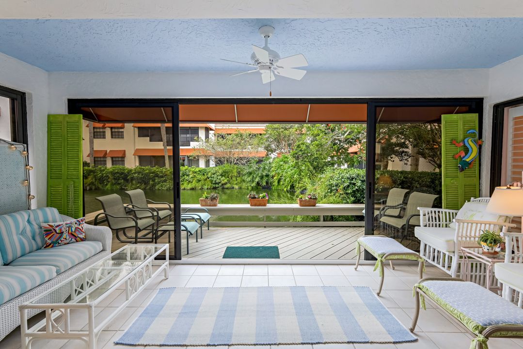 511 Serendipity Dr #511, Naples, FL 34108