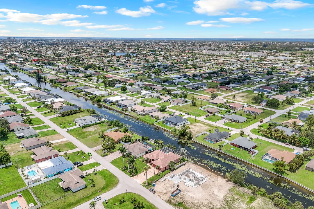 3214 SW 11th Pl, Cape Coral, FL 33914