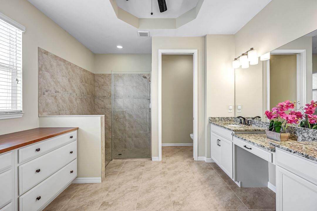 2971 Sunset Pointe Cir, Cape Coral, FL 33914