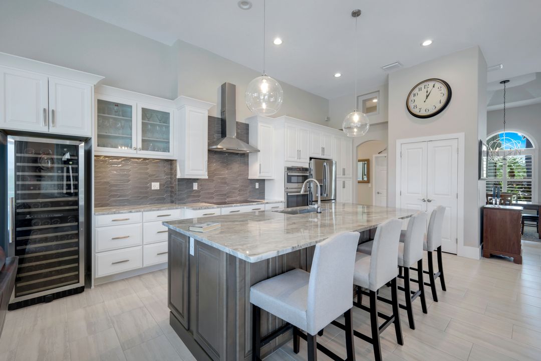 5606 Merlyn Ln, Cape Coral, FL 33914