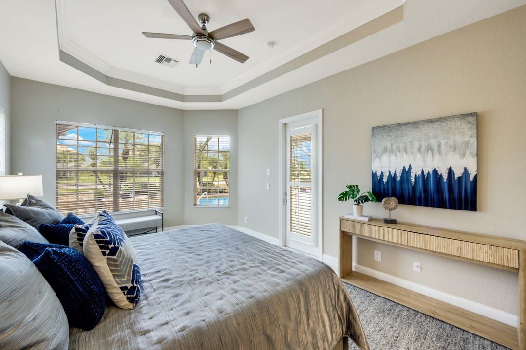 8810 Spinner Cove Ln, Naples, FL 34120
