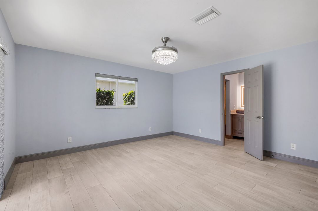 4005 SE 1st Ave, Cape Coral, FL 33904