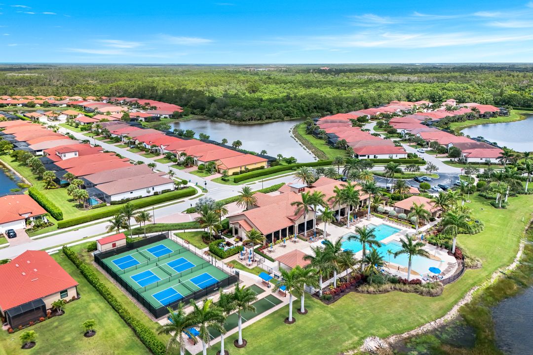 1141 Antaras Ct N, Naples, FL 34113