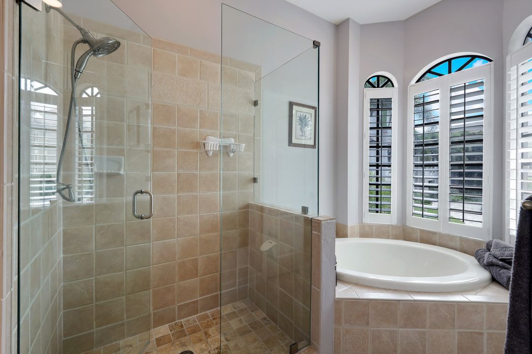 201 San Mateo Dr, Bonita Springs, FL 34134