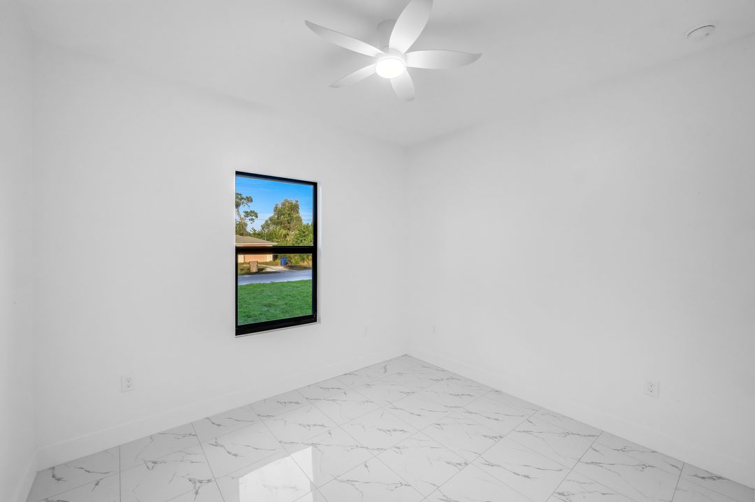 4805-4807 29th St SW, Lehigh Acres, FL 33973