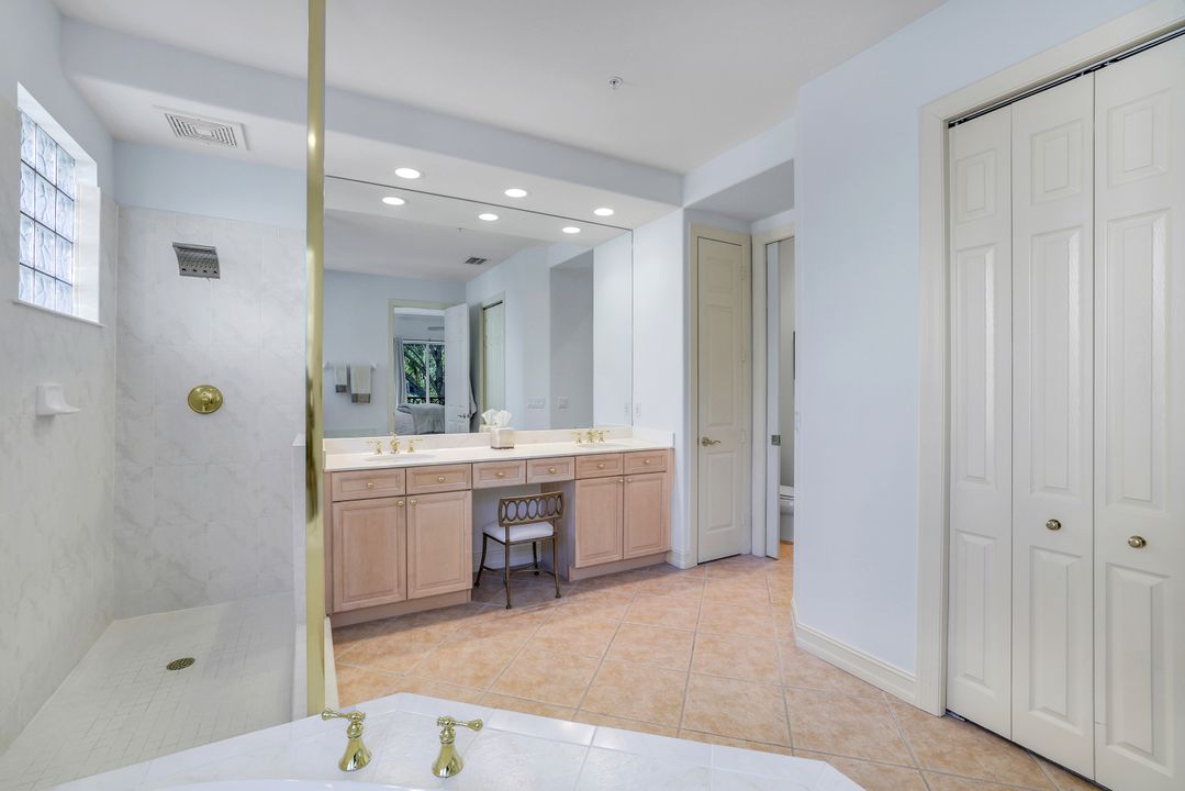 2626 Bolero Dr, Naples, FL 34109