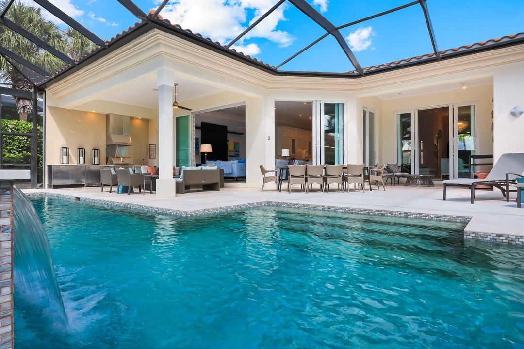2048 Isla Vista Ln, Naples, FL 34105
