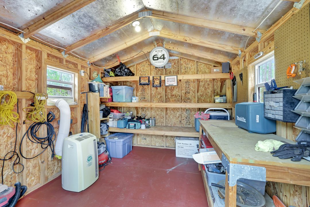 660 20th St SE, Naples, FL 34117