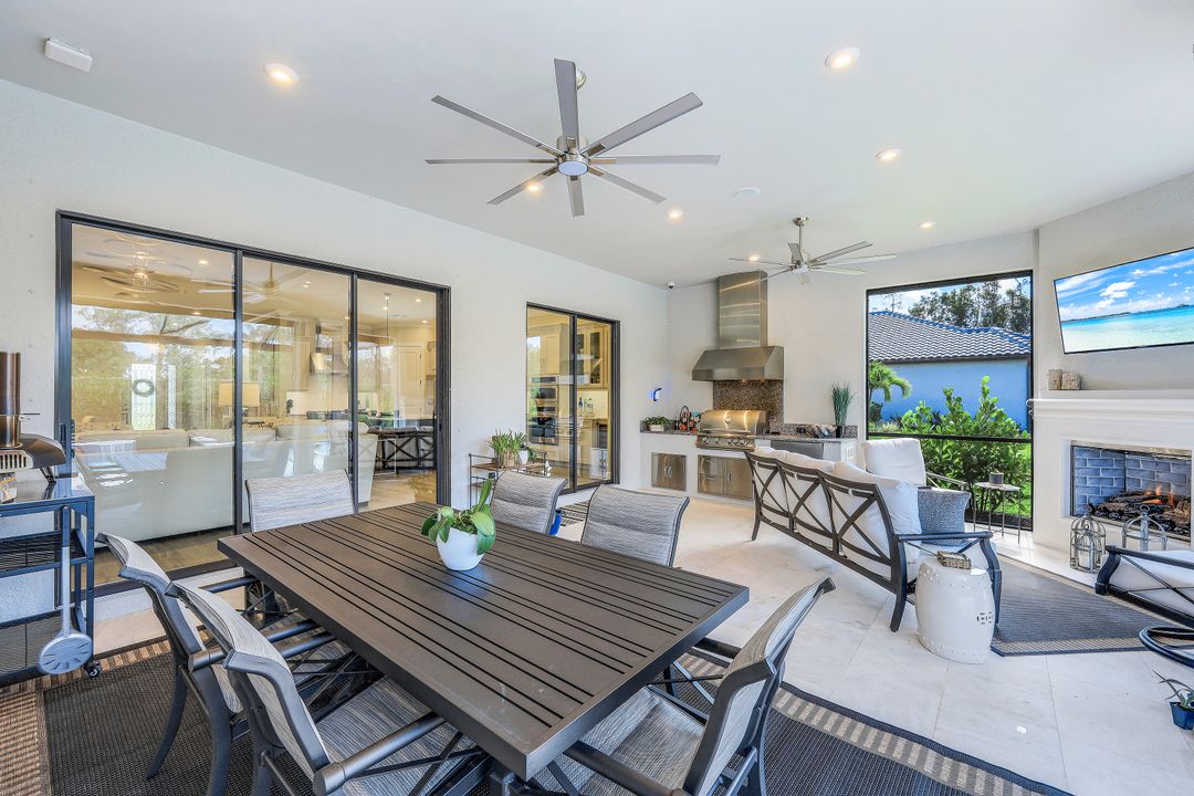 8880 Scarlotti Pl, Naples, FL 34119