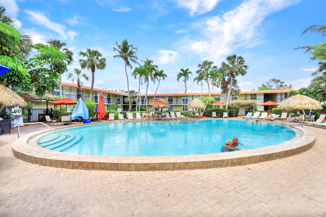 2555 Tamiami Trail N #263, Naples, FL 34103