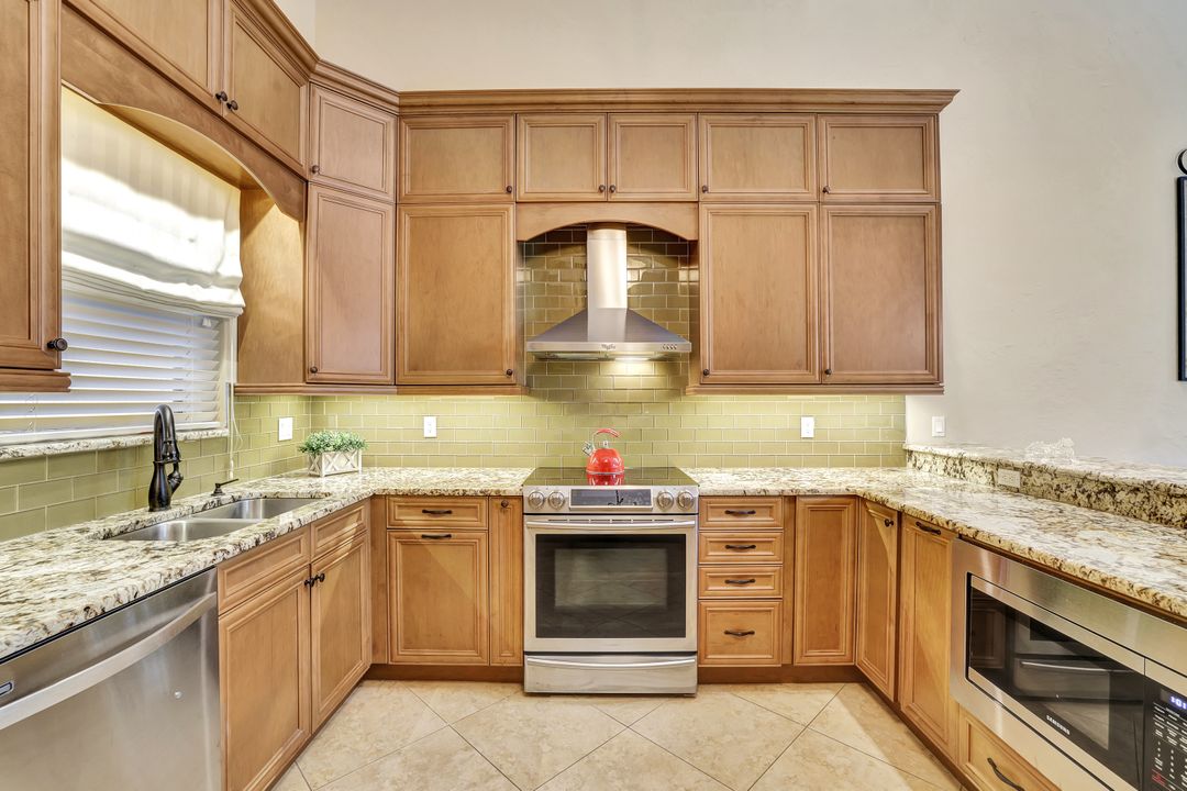 26300 Devonshire Ct #202, Bonita Springs, FL 34134