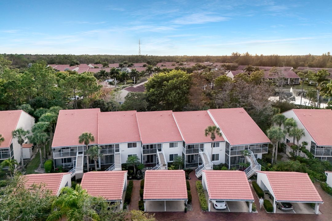 2305 Hidden Lake Dr #3704, Naples, FL 34112