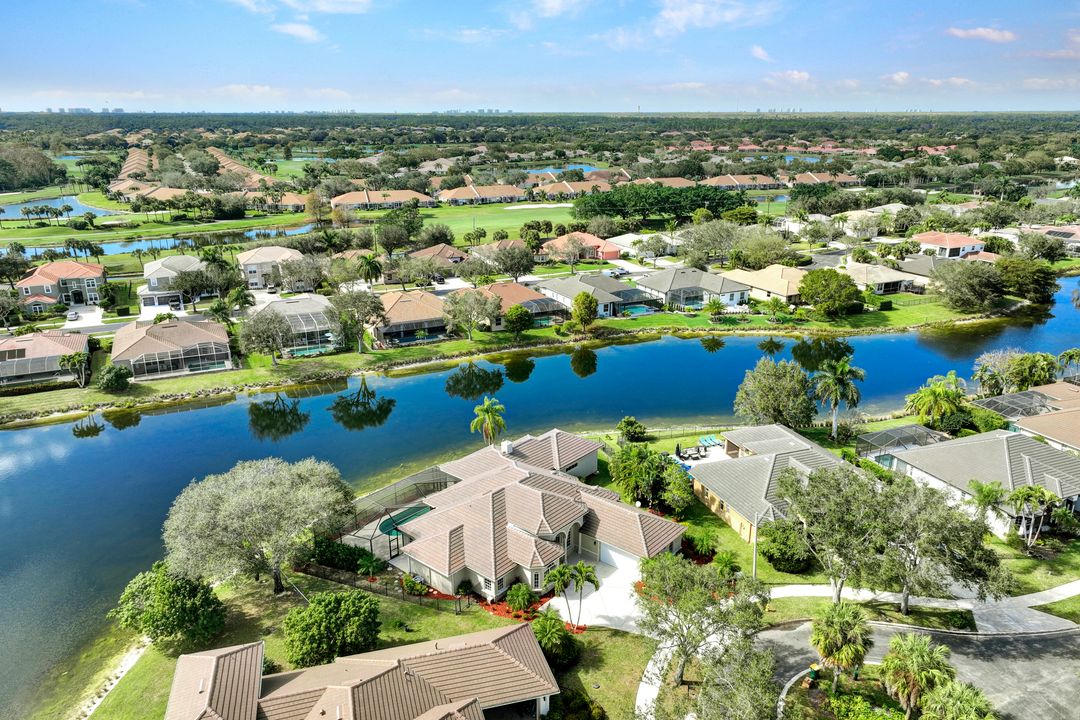 14479 Jekyll Island Ct, Naples, FL 34119