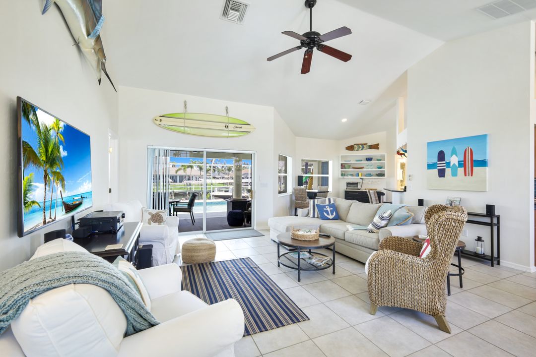 2125 Cape Coral Pkwy W, Cape Coral, FL 33914