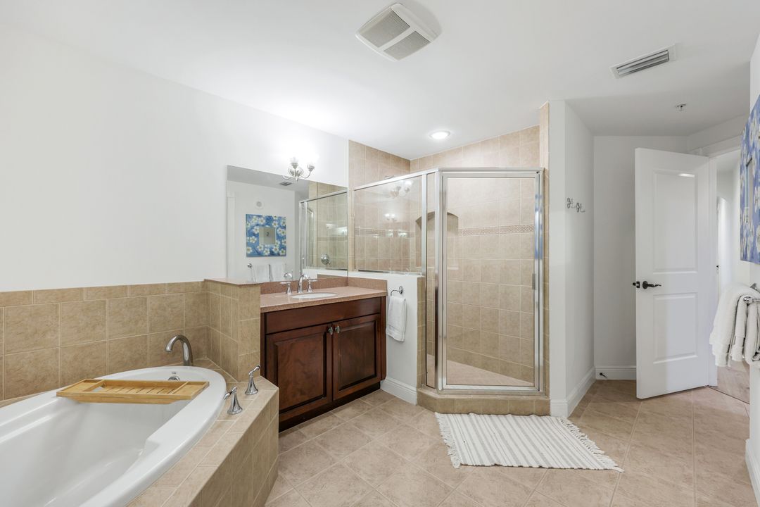 6081 Silver King Blvd #103, Cape Coral, FL 33914