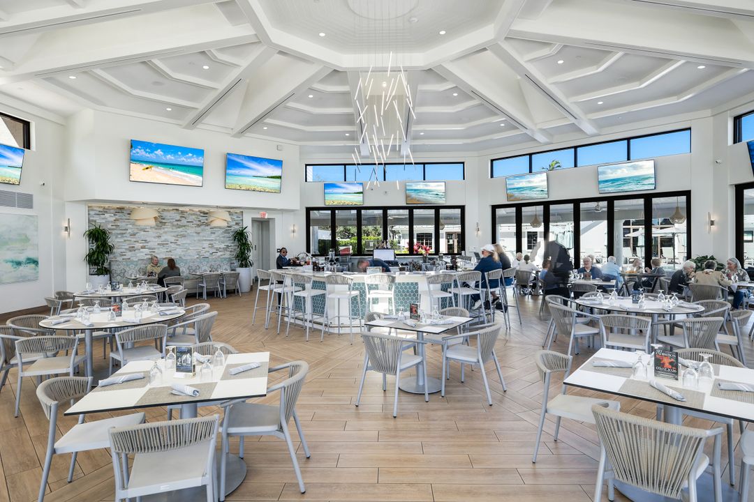 2385 Harmony Ln #204, Naples, FL 34109