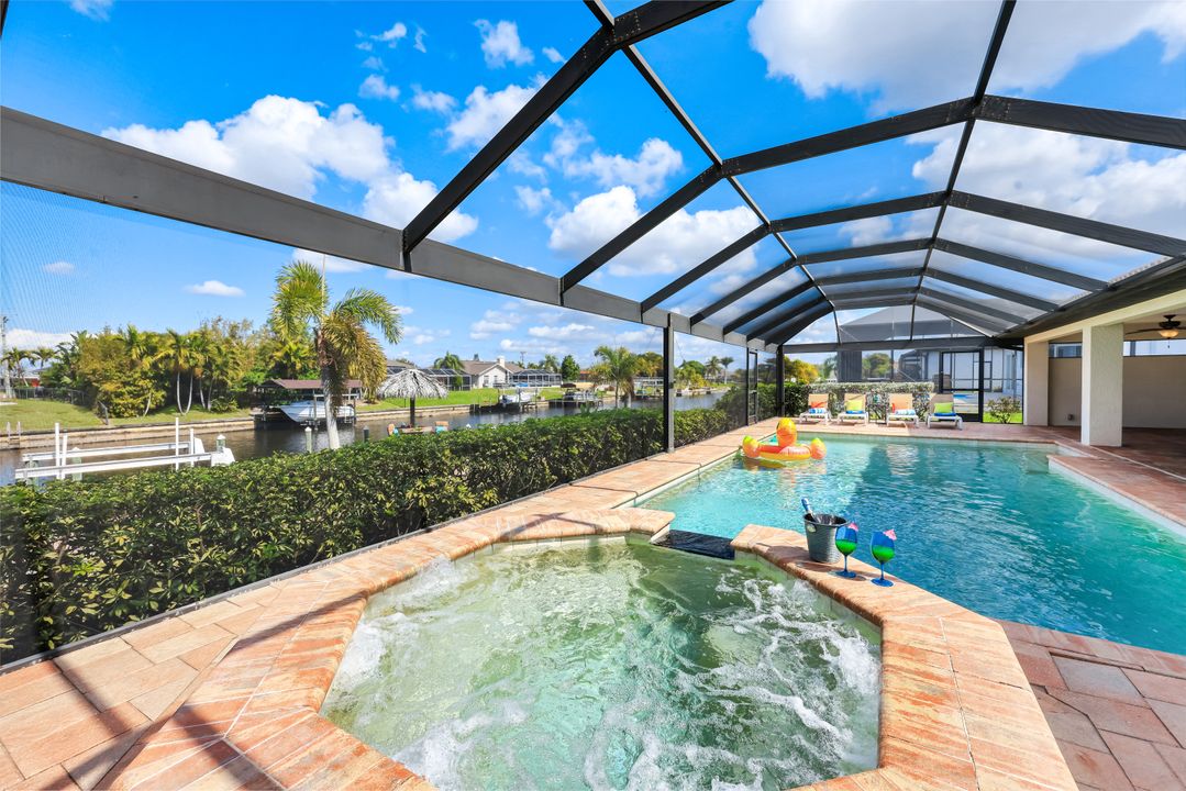 1409 SE 17th St, Cape Coral, FL 33990