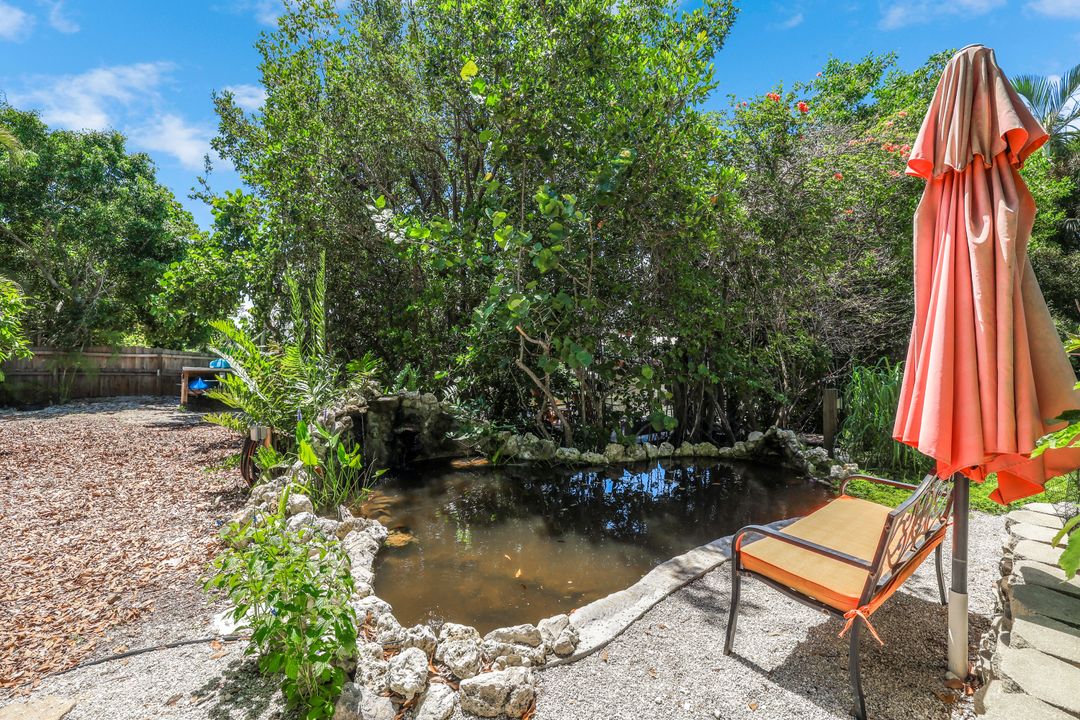 401 Panay Ave, Naples, FL 34113