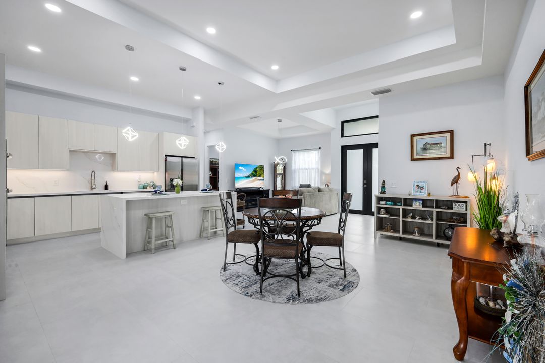 4234 27th Ave NE, Naples, FL 34120