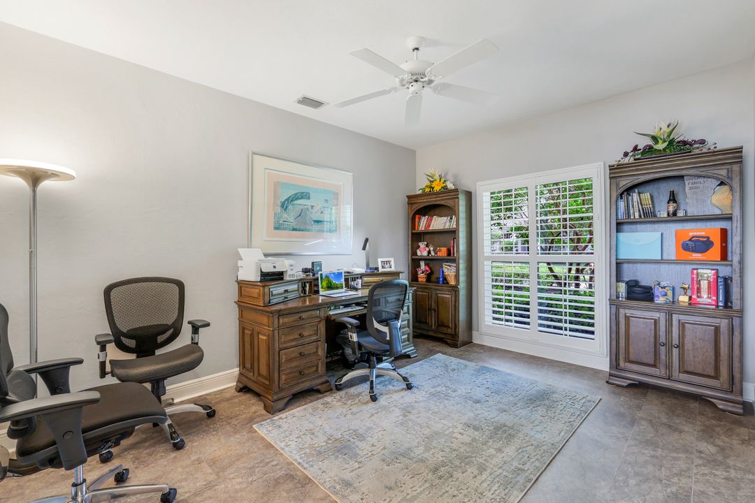 3760 Lakemont Dr, Bonita Springs, FL 34134