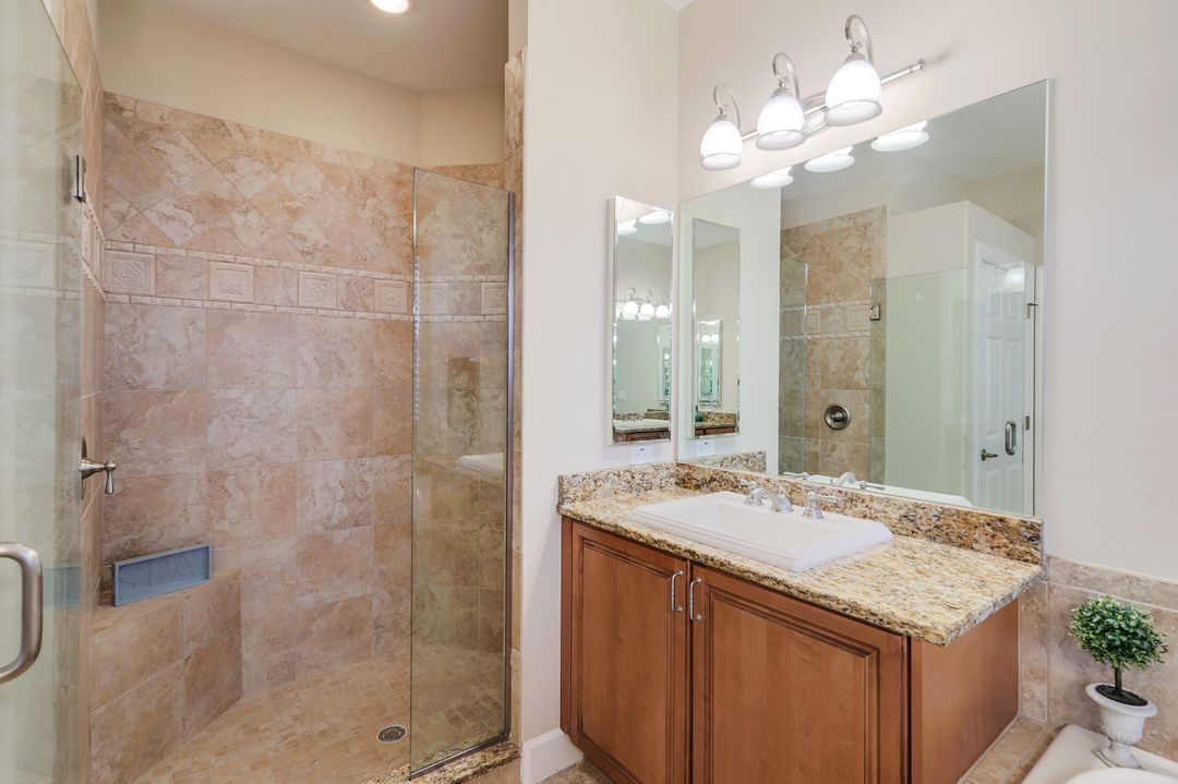 9175 Shale Ct, Naples, FL 34120