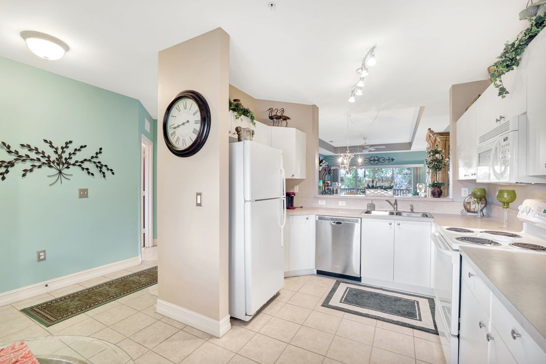 7835 Regal Heron Cir #305, Naples, FL 34104