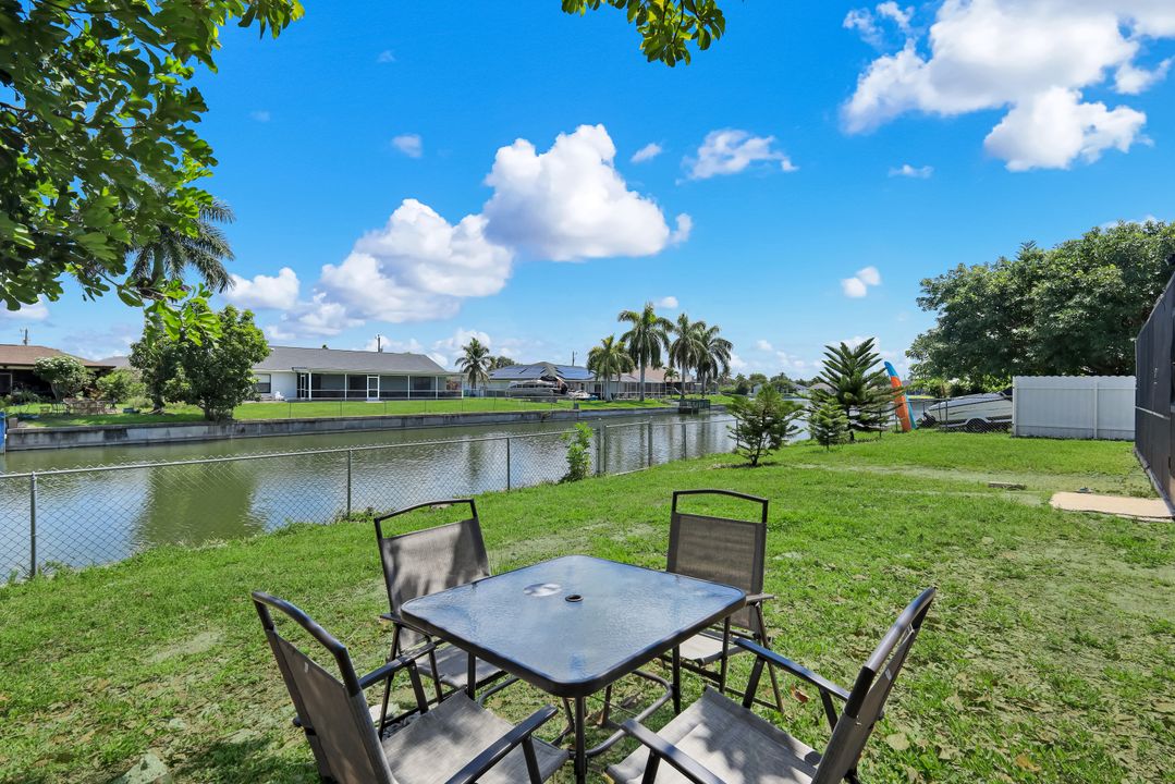 1813 Hancock Bridge Pkwy, Cape Coral, FL 33990