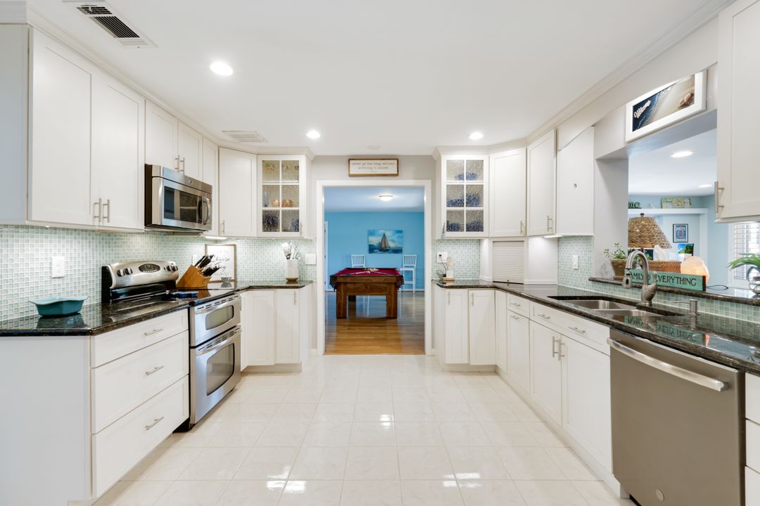 5237 Del Prado Blvd S, Cape Coral, FL 33904