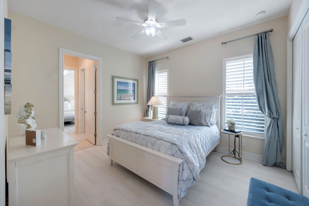 6419 Vivaldi Ct, Naples, FL 34113
