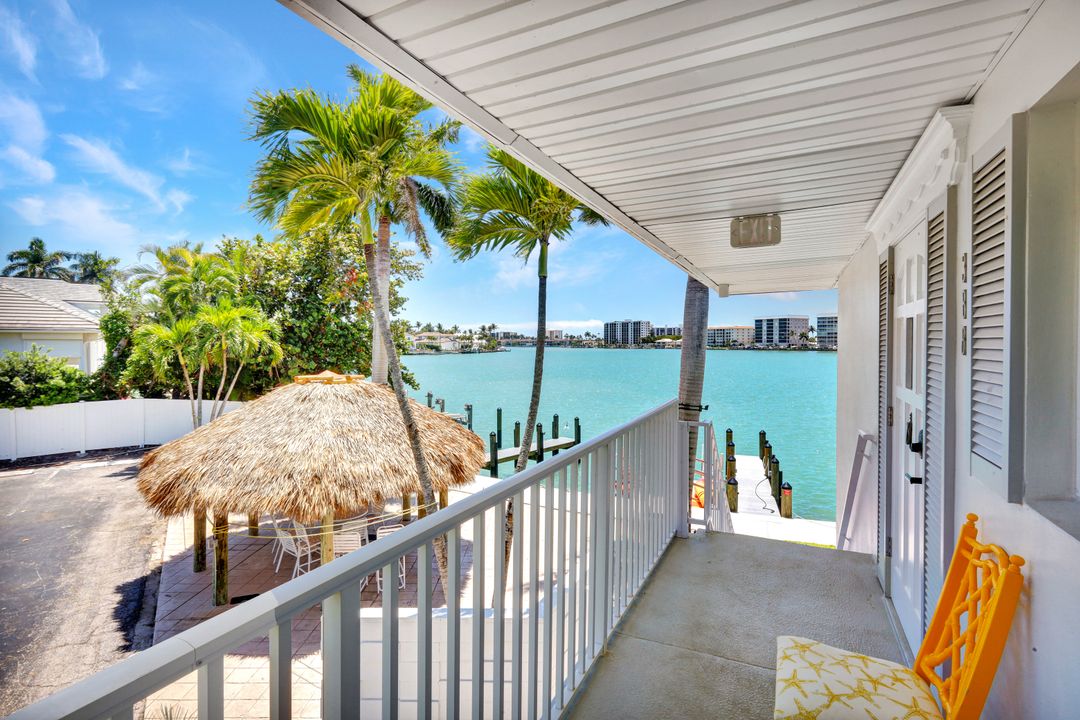 388 Harbour Dr #388, Naples, FL 34103