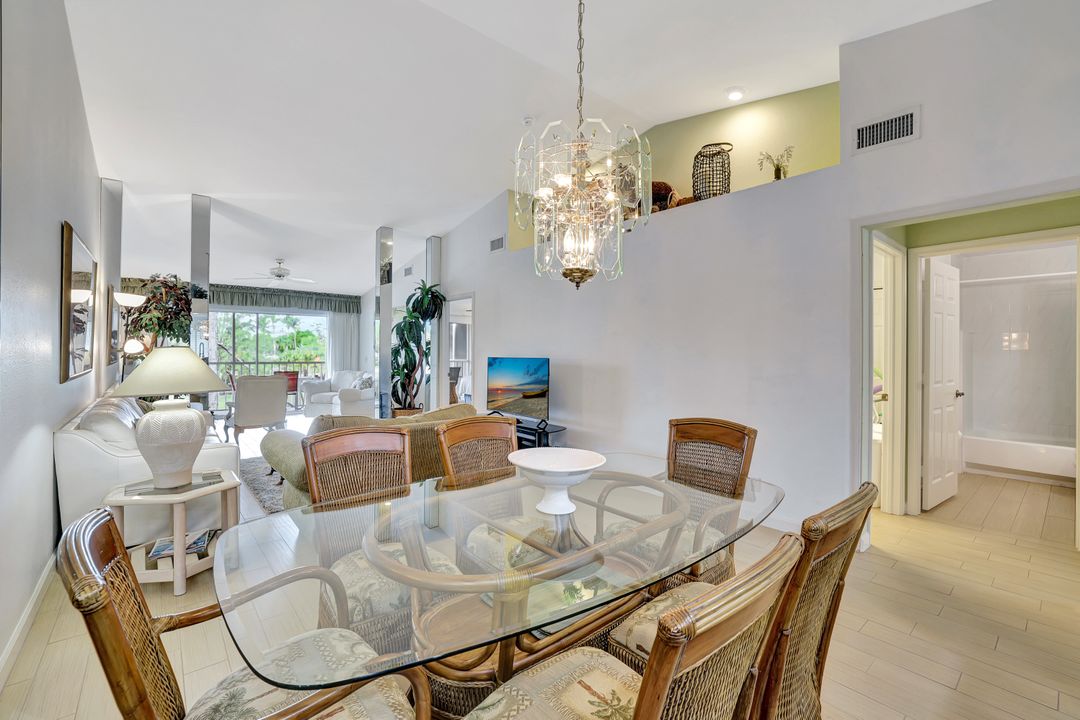 2420 Hidden Lake Dr #8, Naples, FL 34112