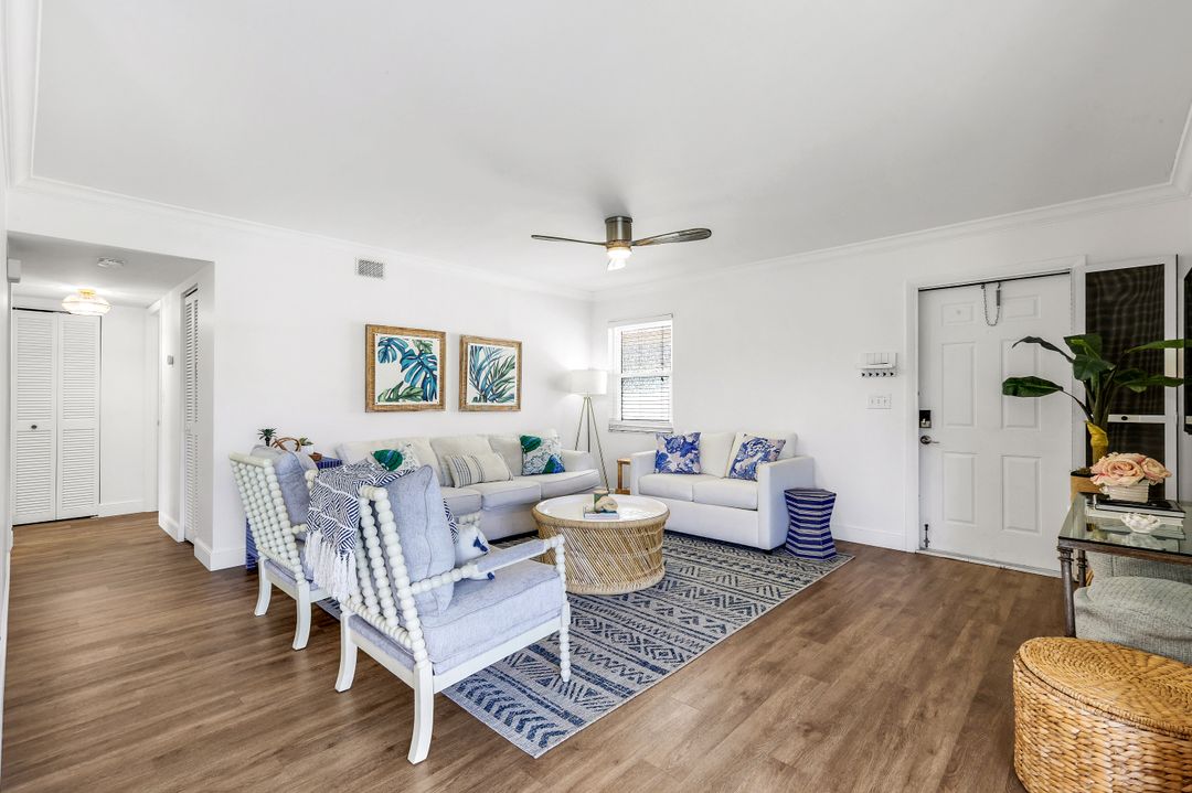 1155 Sandpiper St #D8, Naples, FL 34102