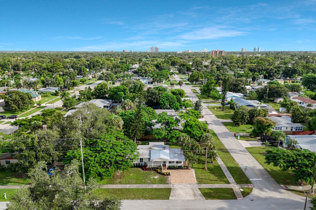 1755 Oakley Ave, Fort Myers, FL 33901