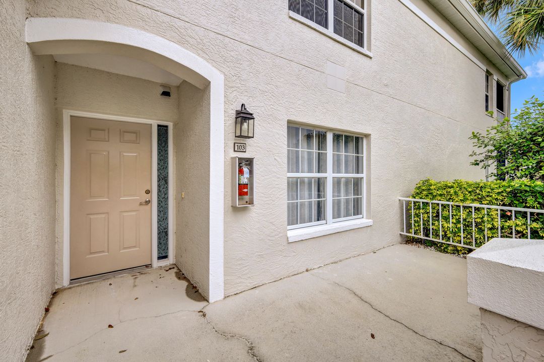 6895 Rain Lily Rd Apt 103 ##103, Naples, FL 34109