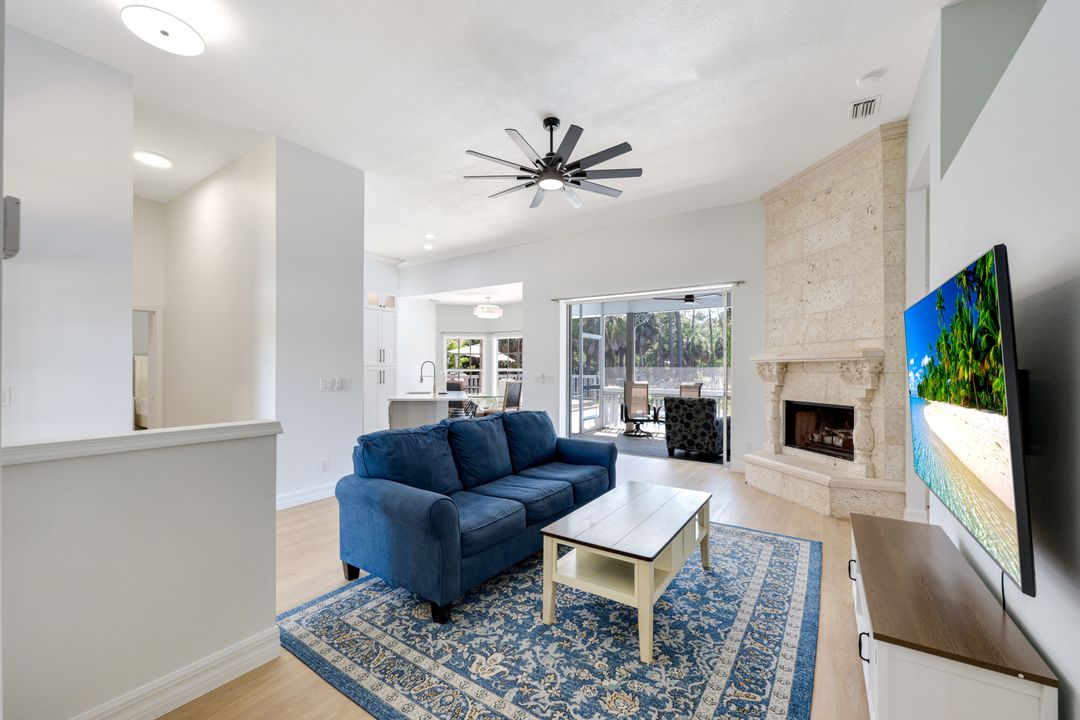 491 21st St NW, Naples, FL 34120