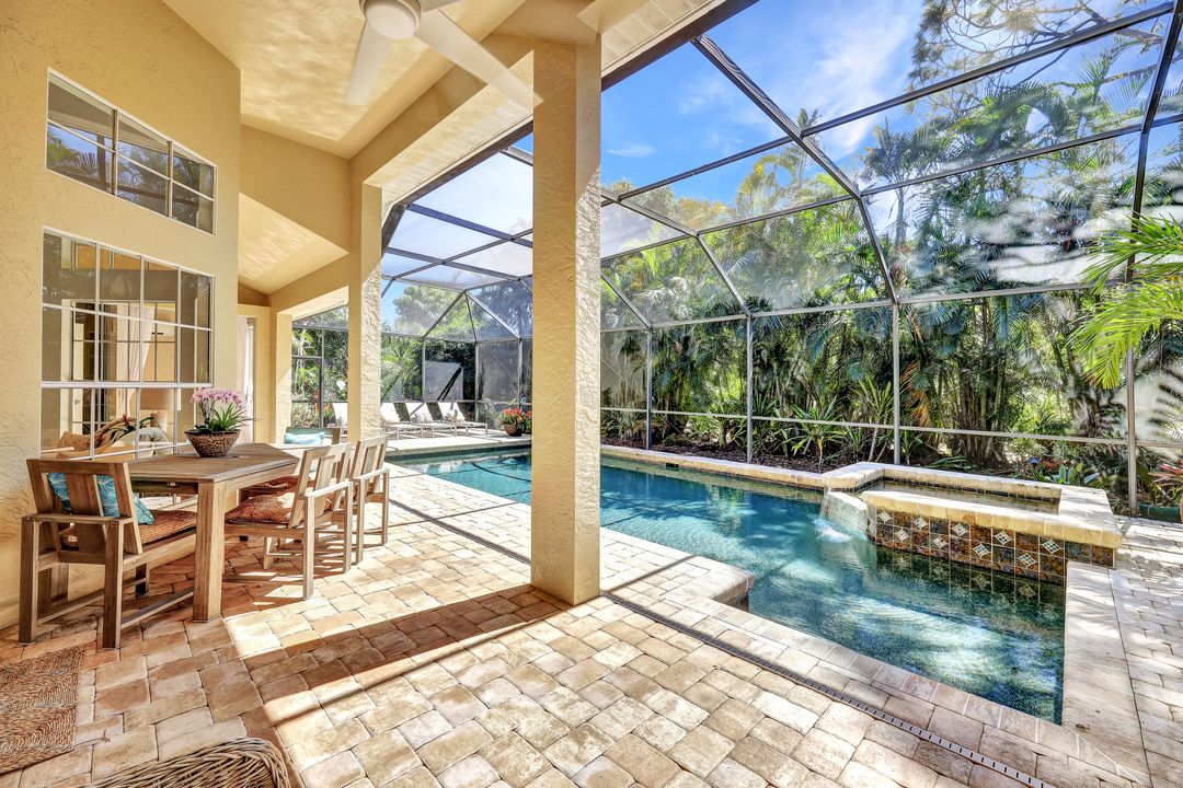 3771 Lakemont Dr, Bonita Springs, FL 34134