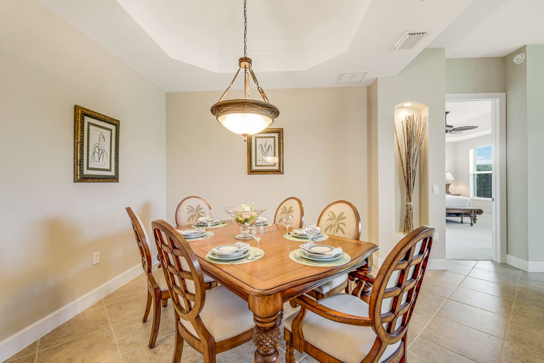 9217 Quartz Ln #102, Naples, FL 34120