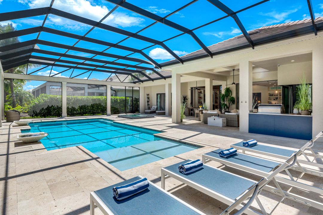 3154 Malaga Way, Naples, FL 34105
