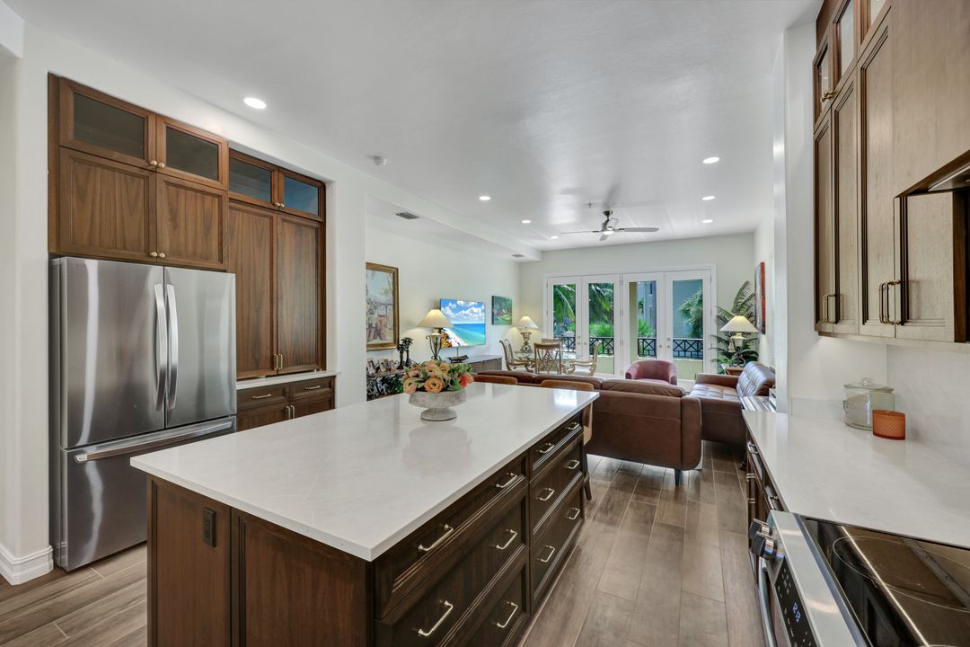 2609 Estrella Dr #1902, Naples, FL 34109