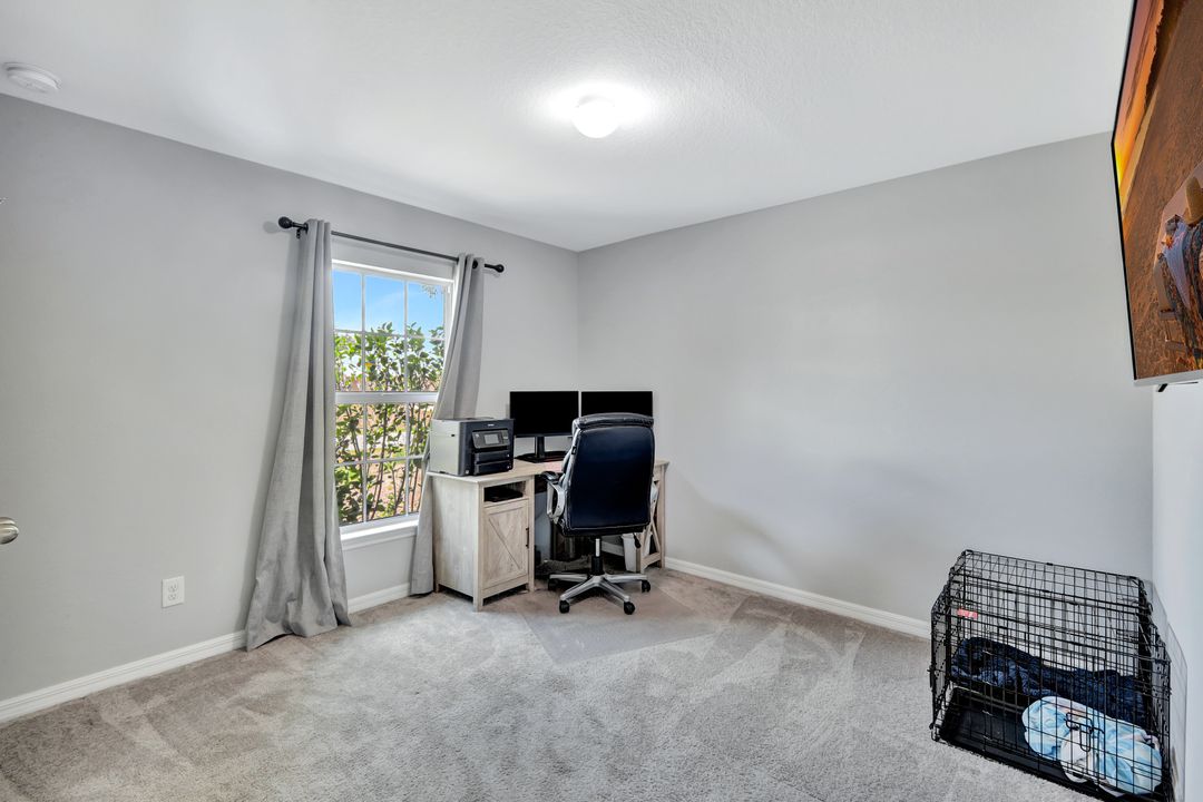 2612 NE 5th Ave, Cape Coral, FL 33909