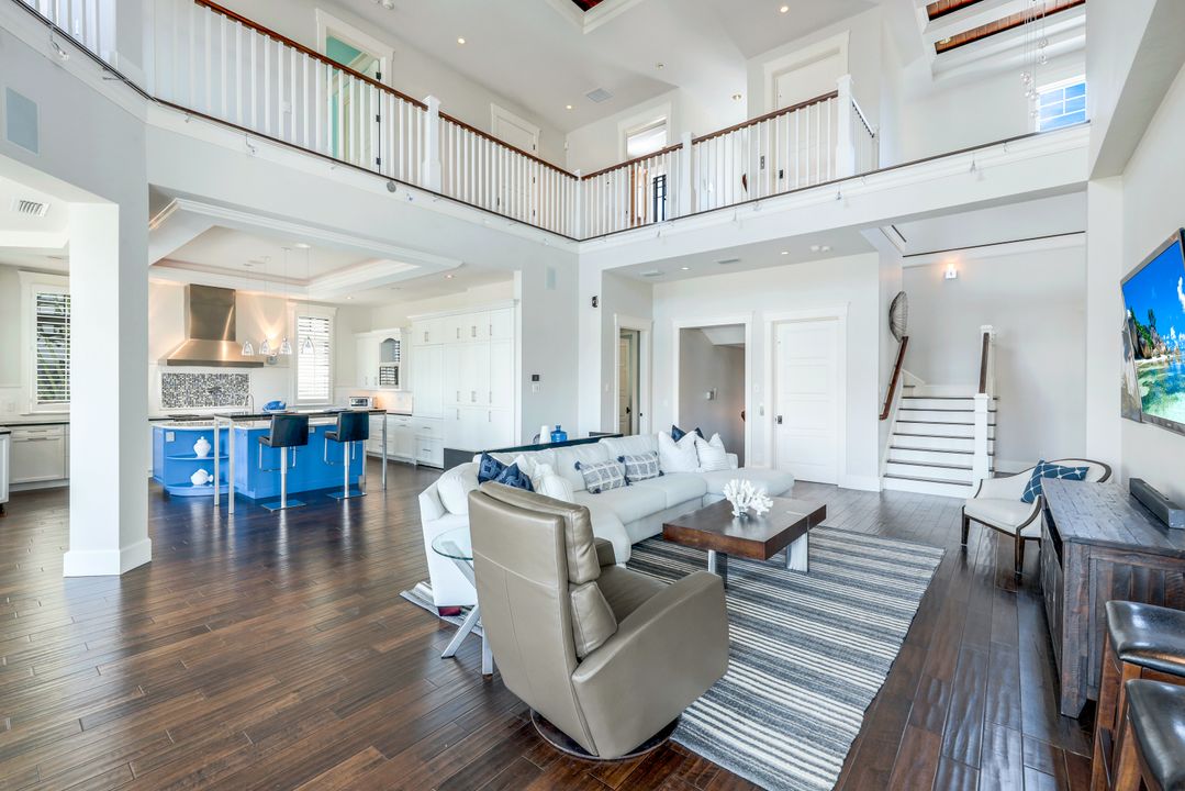 169 Conners Ave, Naples, FL 34108