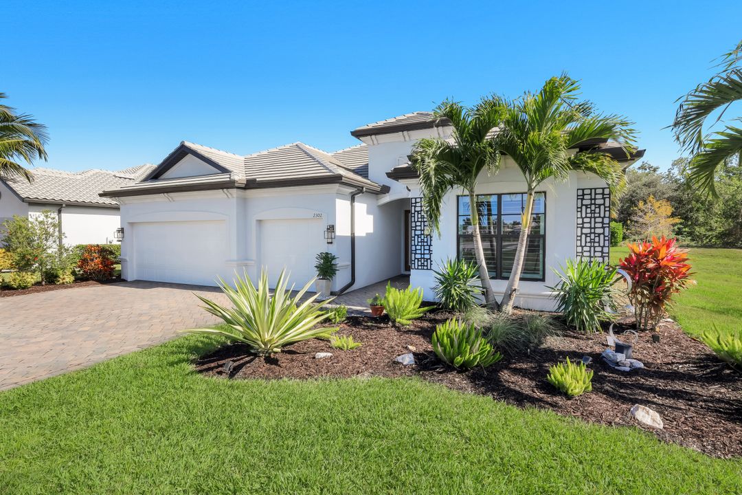 2302 Grenadines Way, Naples, FL