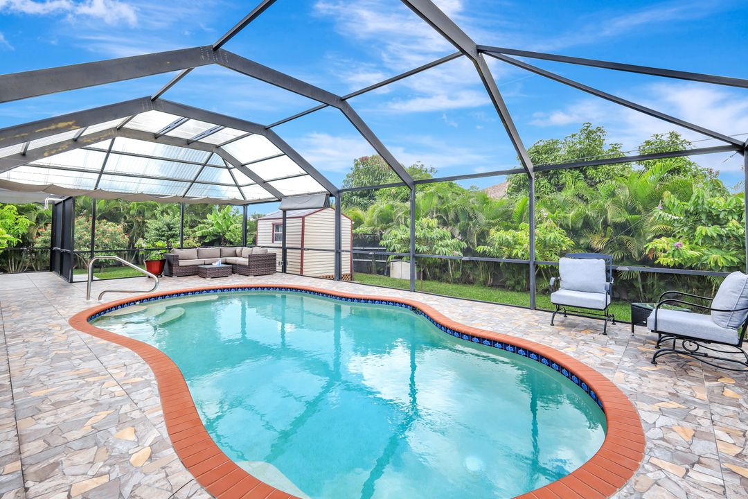 831 SW 17th Terrace, Cape Coral, FL 33991