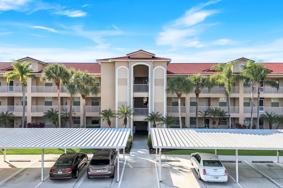 2740 Cypress Trace Cir #2715, Naples, FL 34119