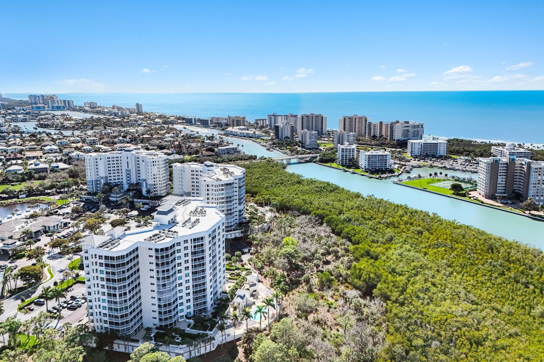 325 Dunes Blvd #204, Naples, FL 34110